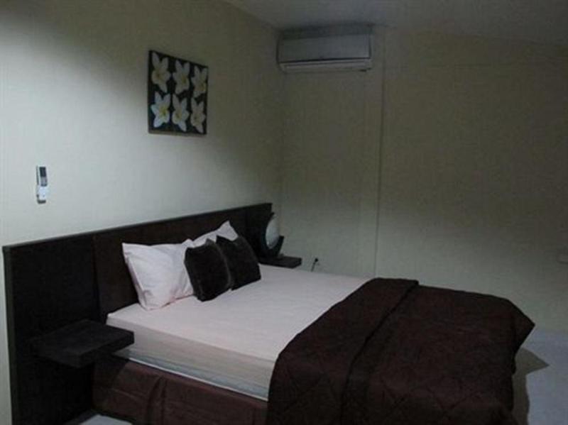 Bagus Hayden Hotel Kuta Lombok Exterior foto