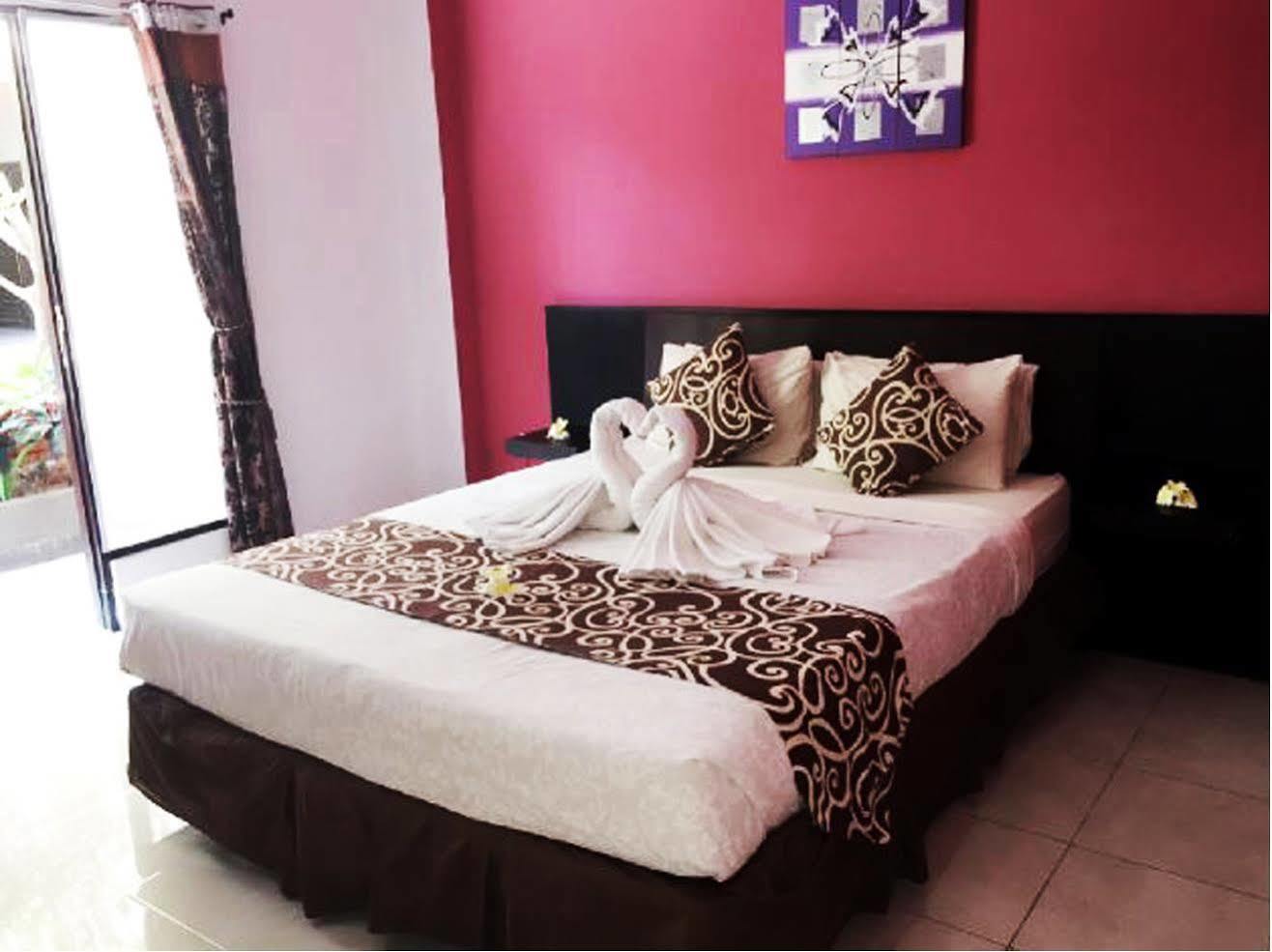 Bagus Hayden Hotel Kuta Lombok Exterior foto